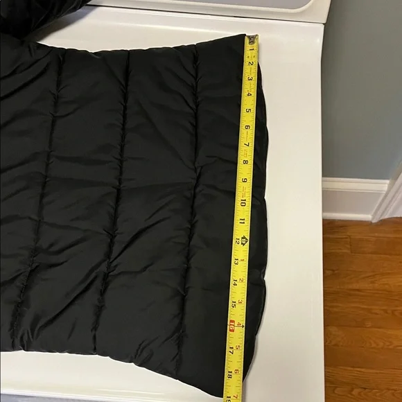 LACOSTE Vintage Devanlay Women's Black Puffer Coat Pink Lining size 38/Small - Picture 16 of 16